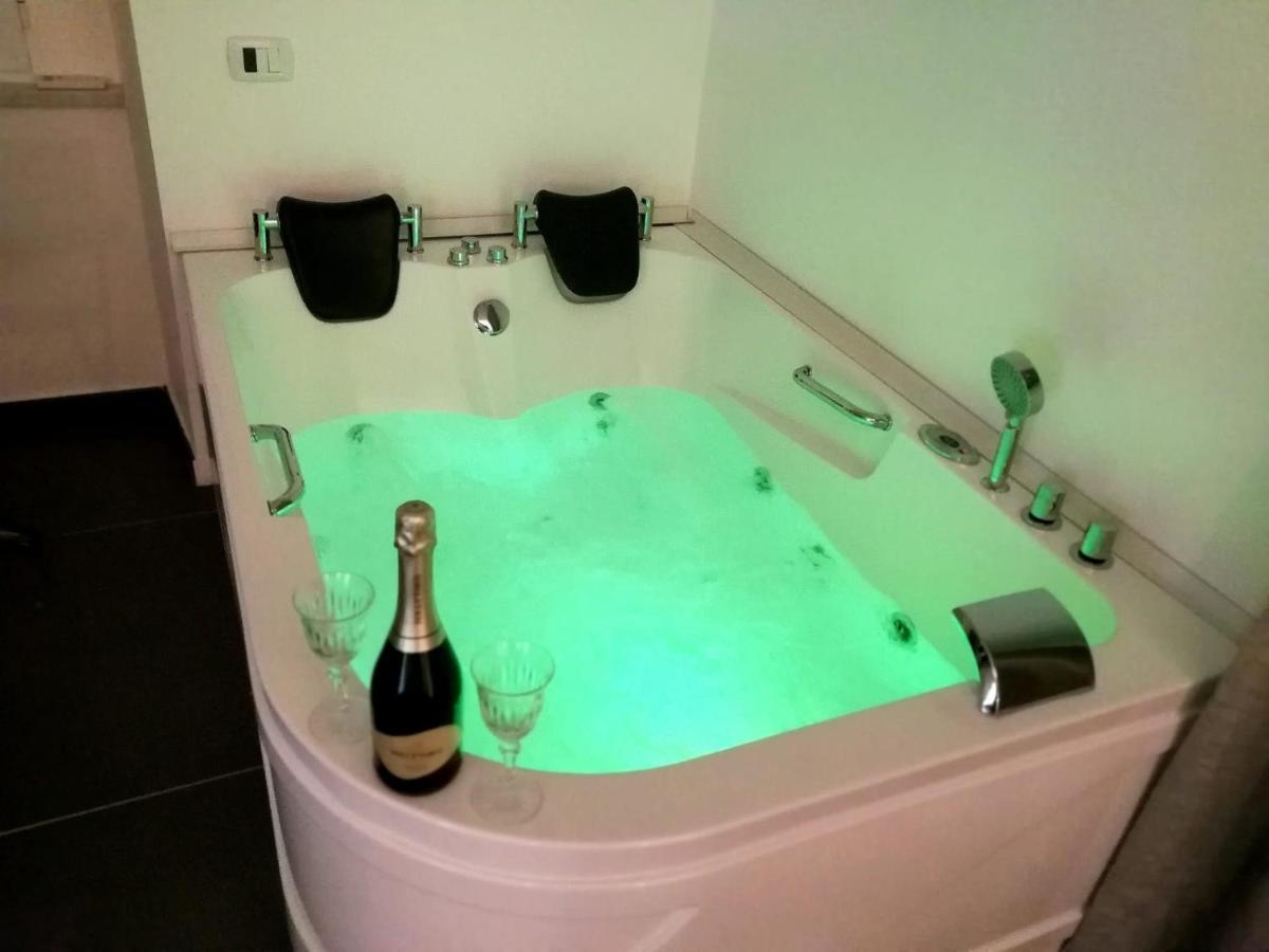 Lombardi Luxury Home Napoli Bagian luar foto