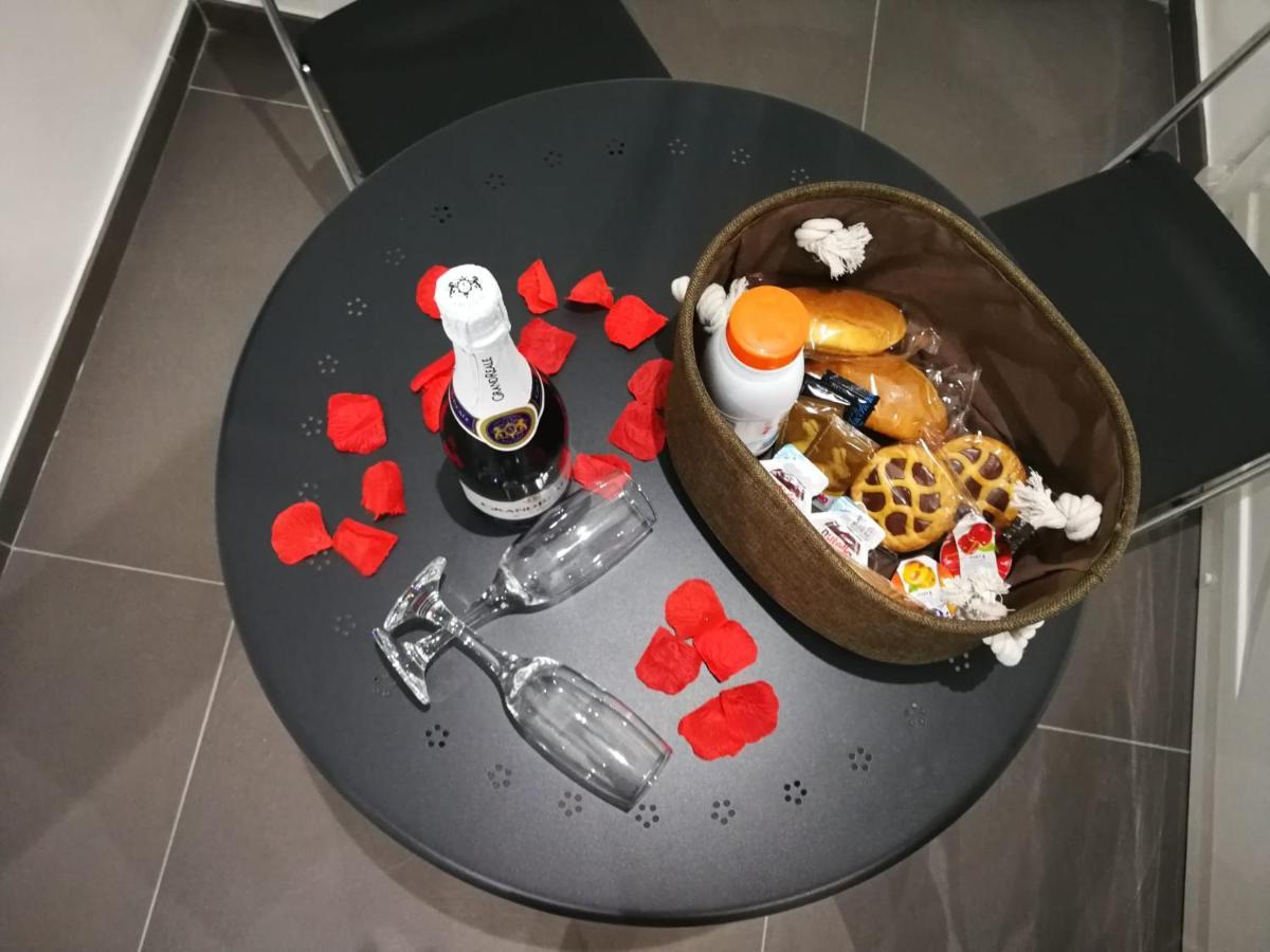 Lombardi Luxury Home Napoli Bagian luar foto